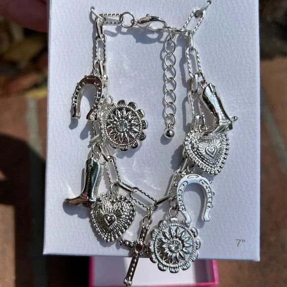 Western silver charm bracelet 7 inch - Picture 3 of 4